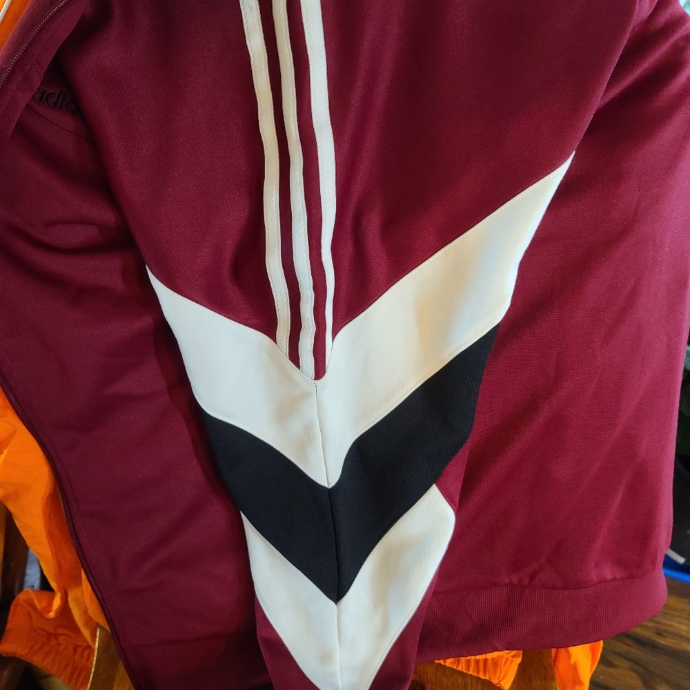 adidas Iconics Track Jacket DX2087 sz S NWT - Picture 2 of 5